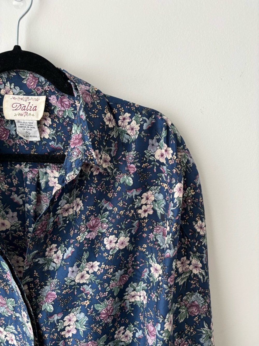 Vintage 100% Silk Floral Blouse Cottagecore Romantic Button Down  Navy - Picture 3 of 10